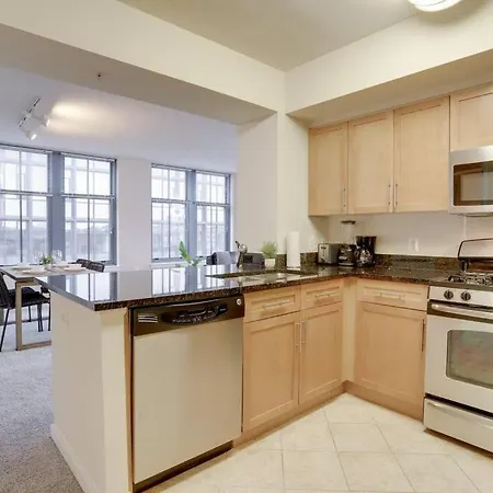 Prime Location Retreat Close To Dc And Metro Arlington Exterior photo