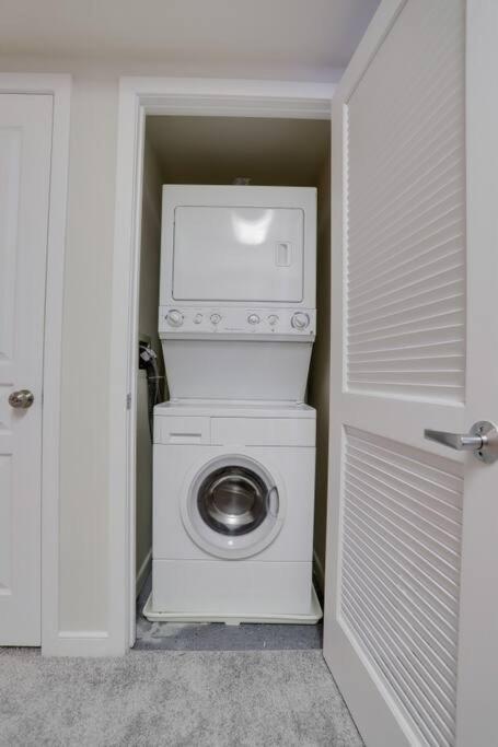 Prime Location Retreat Close To Dc And Metro Apartment Arlington